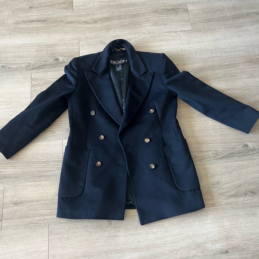 Escada blazer in navy size 38